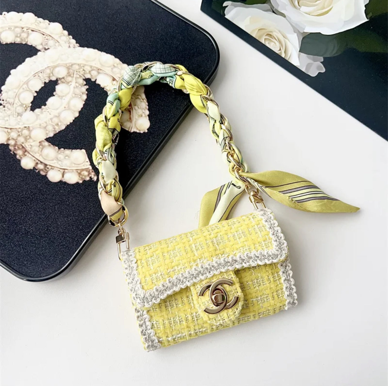 CC Card holder(a gift for 300$ order)