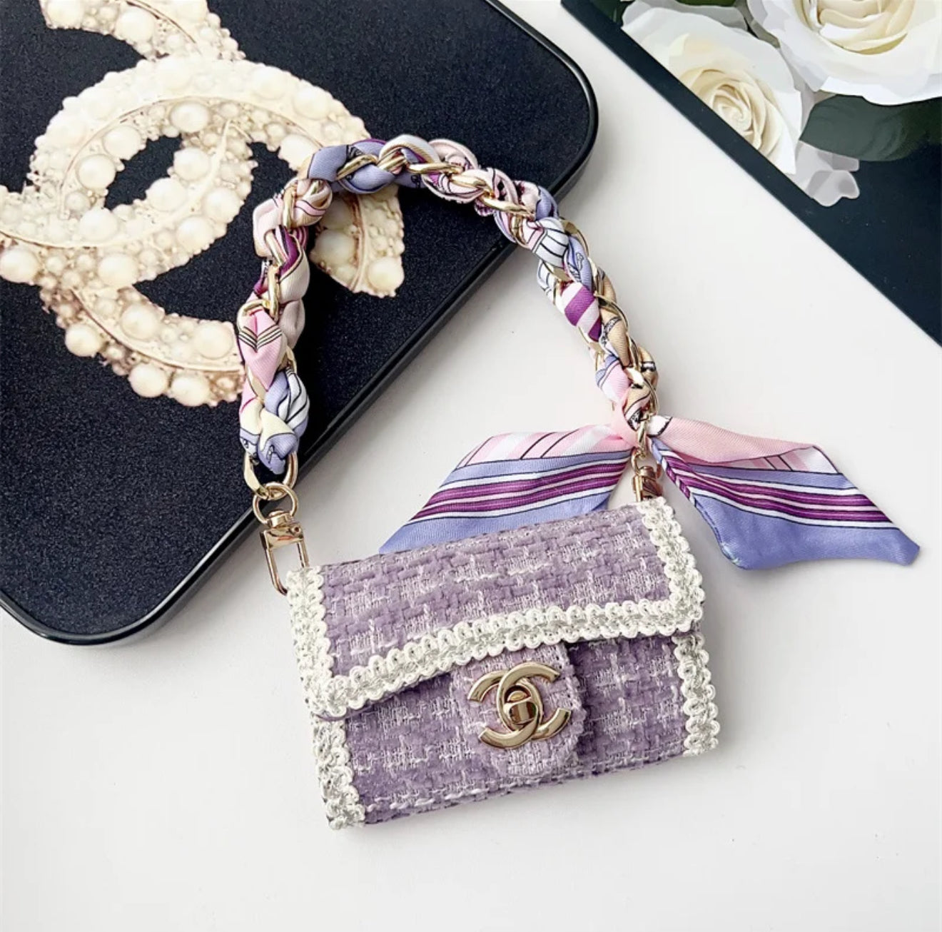 CC Card holder(a gift for 300$ order)